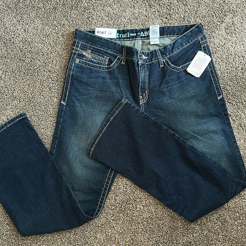 Woman’s Cruel Denim jeans. Brand new with tags. Size 32/13R